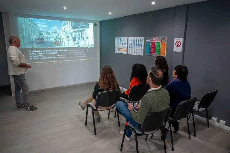 Cours de code de la route à Juvignac